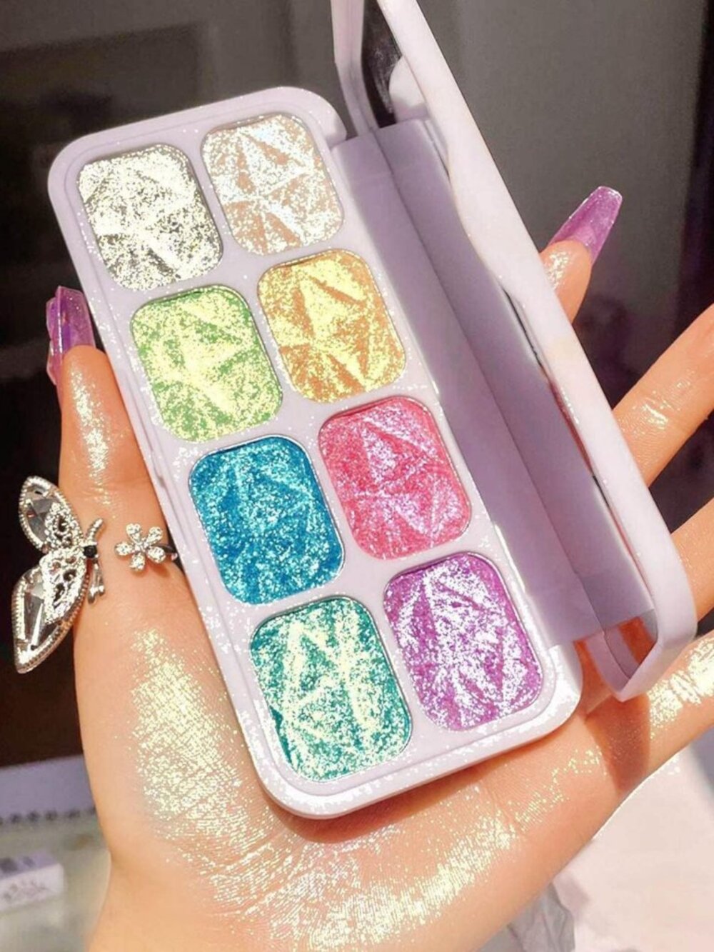 8-Color Shimmer Highlighter & Multichrome Eyeshadow Palette - Iridescent Glitter